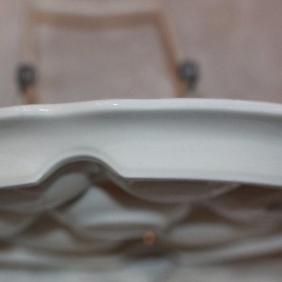 Vintage (2) HALL Pottery, White Oyster Clam plate w/scalloped edge - Picture 4 of 4